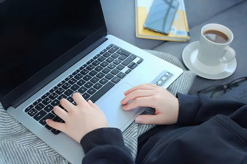 葬儀が無事に終わったことをメールで報告する際の基礎知識のイメージ画像